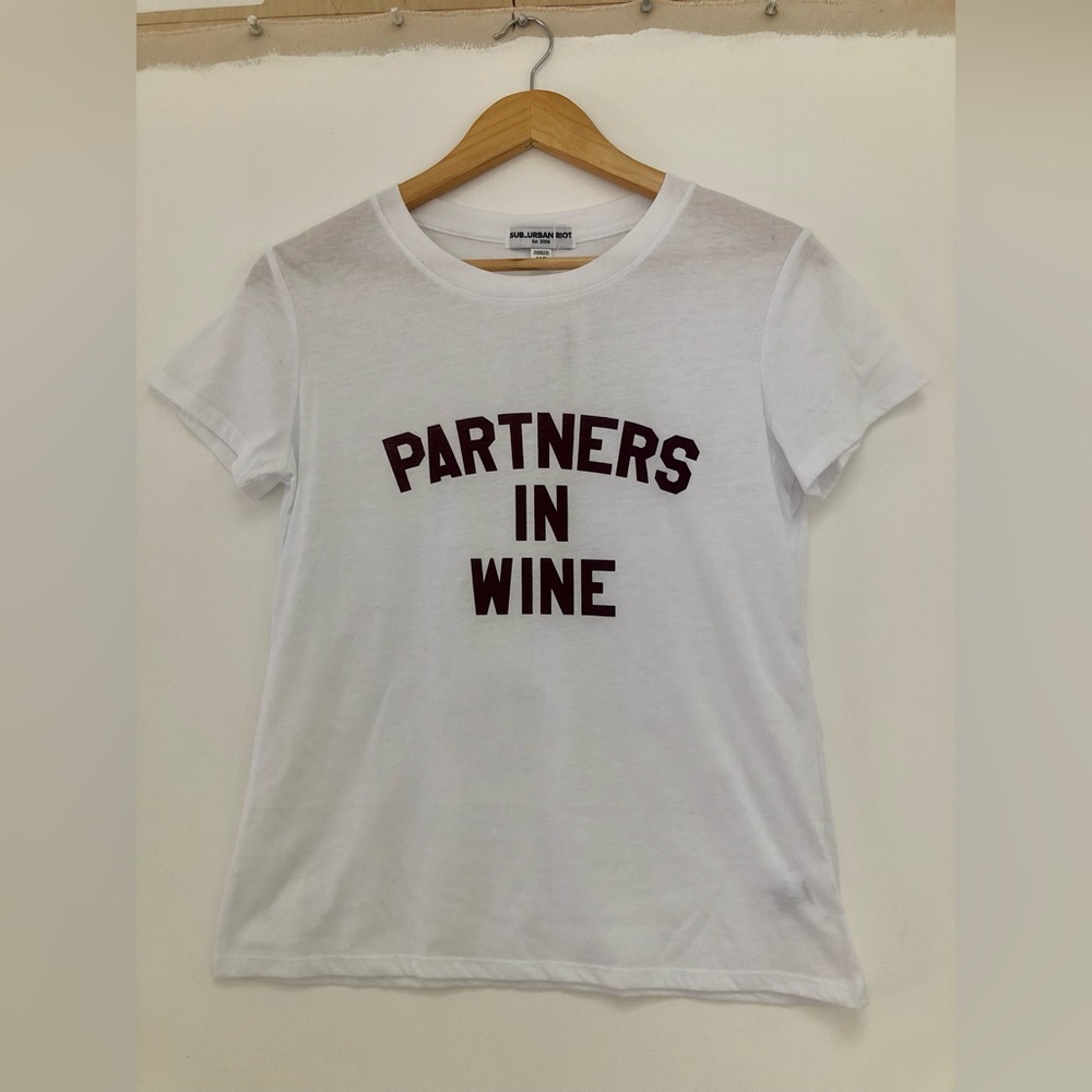 Sub_Urban Riot Partners In Wine T-Shirt Size XS